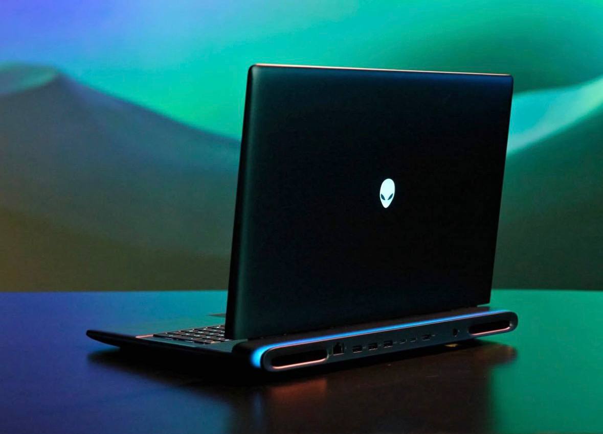 Alienware 18 Area 51 2025
