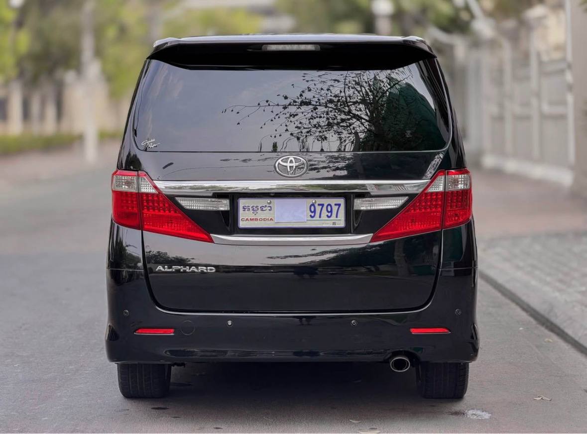 TOYOTA ALPHARD 2012 Auto3