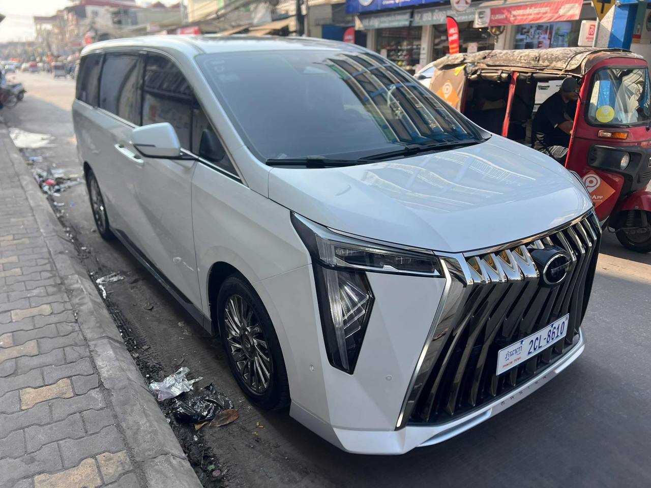 GN8 Full Top option 2024 សាង 41900$ ផ្លាកលេខ2CL