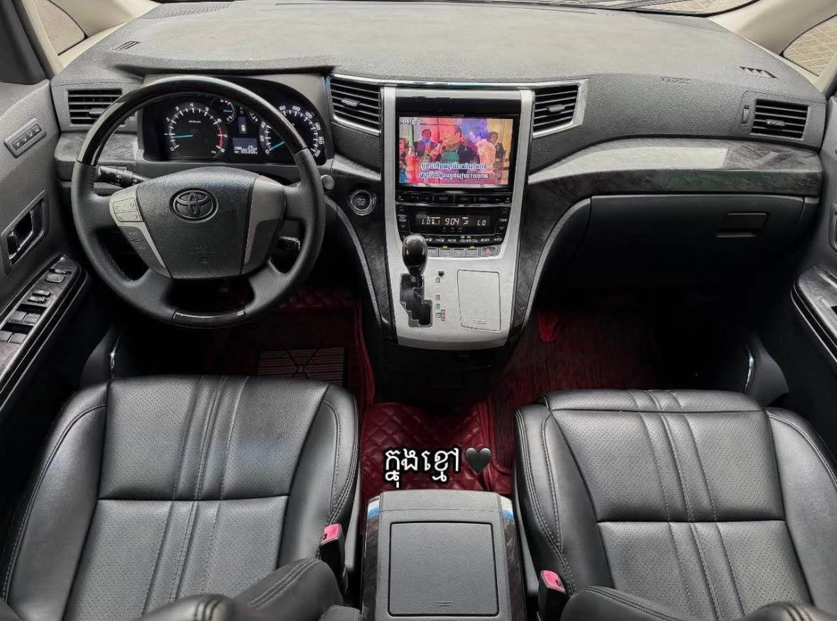 TOYOTA ALPHARD 2012 Auto3